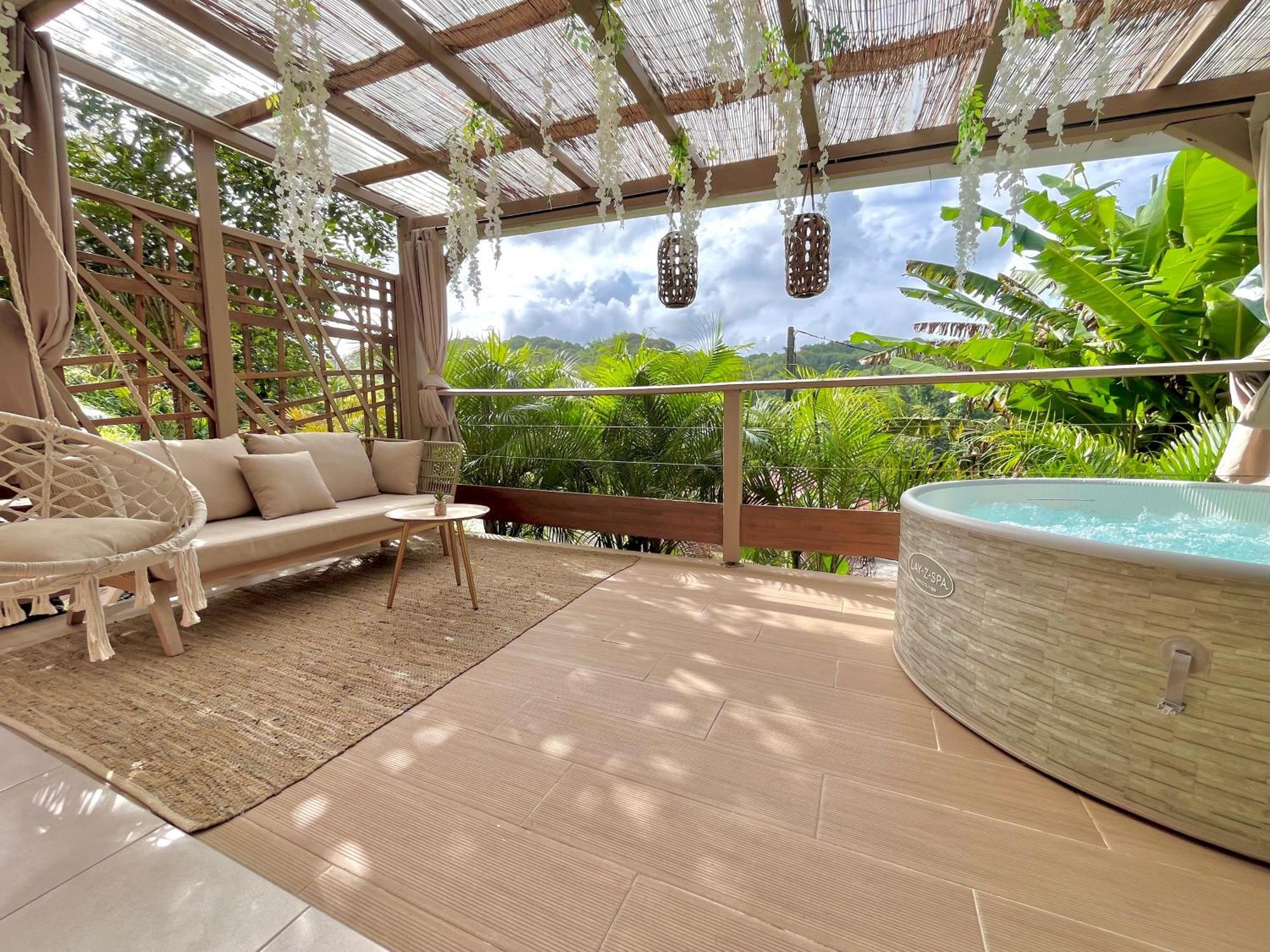 Cocon Des Jardins - Bungalow & Spa Gros-Morne Exterior photo
